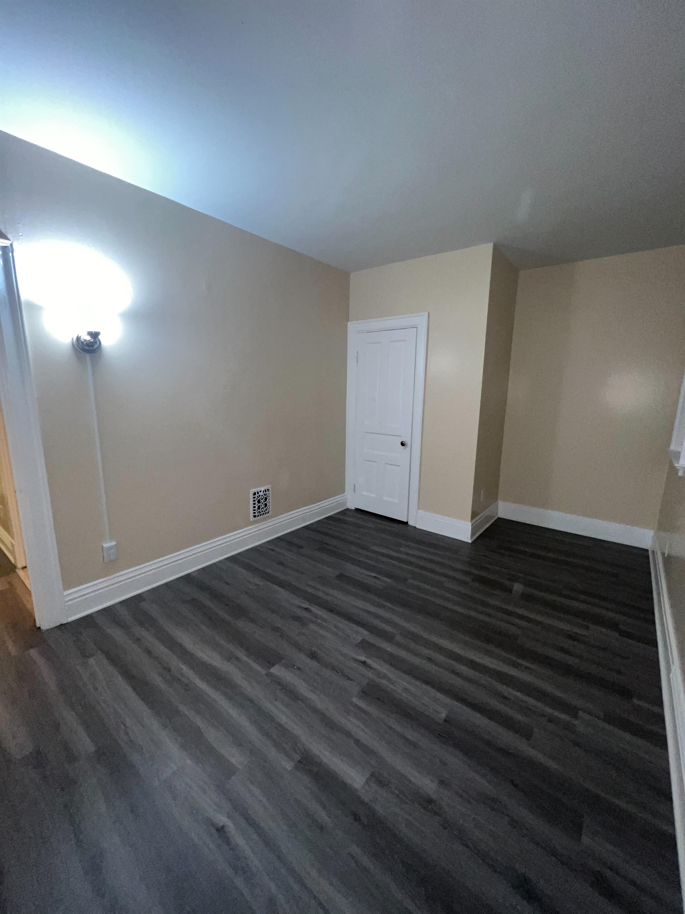 1115 Tonawanda Street - 1